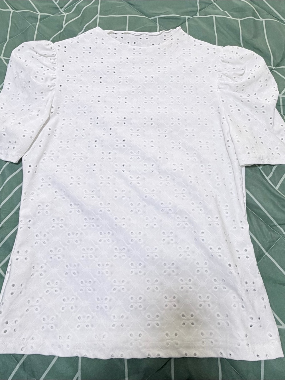 SHEIN White Eyelet Puff Sleeve Blouse